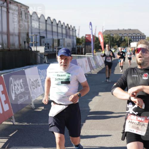 03.10.2025 - Köhlbrandbrückenlauf Jannik Wohlers http://msf.ph/oto/9051102 03.10.2025 13:08:22 Ziel 4307, 4409, 4768, 5243, 5804, 5994, 6021, 6369, 6569 meine-sportfotos.de