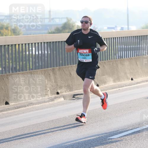 03.10.2025 - Köhlbrandbrückenlauf Lena Gebhardt http://msf.ph/oto/9051104 03.10.2025 09:14:34 Position 1 1085 meine-sportfotos.de