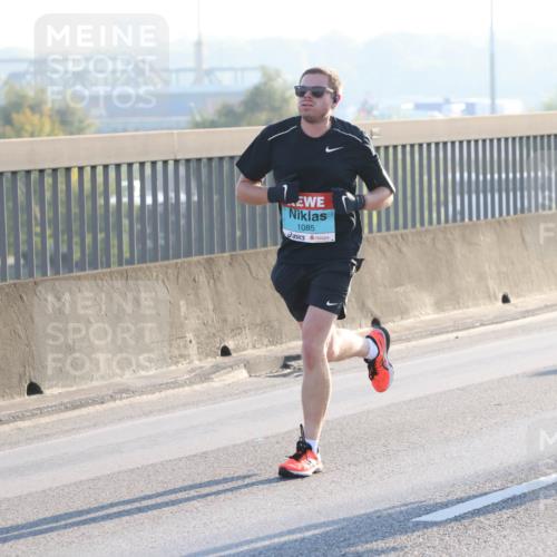 03.10.2025 - Köhlbrandbrückenlauf Lena Gebhardt http://msf.ph/oto/9051110 03.10.2025 09:14:34 Position 1 1085 meine-sportfotos.de