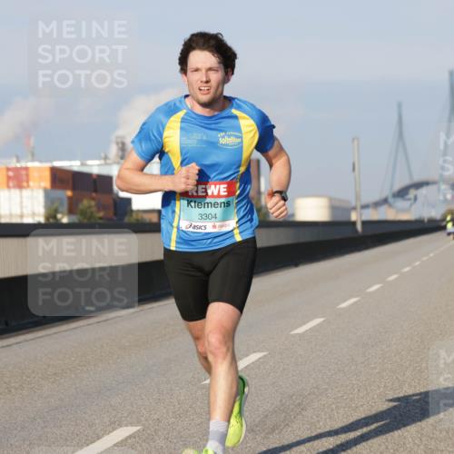 03.10.2025 - Köhlbrandbrückenlauf Jannik Wohlers http://msf.ph/oto/9051172 03.10.2025 09:37:06 Position 3 3304 meine-sportfotos.de