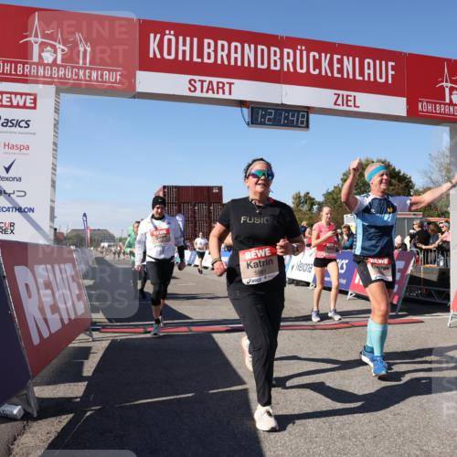 03.10.2025 - Köhlbrandbrückenlauf Lena Gebhardt http://msf.ph/oto/9051179 03.10.2025 13:21:48 Ziel 4064, 4067, 4139, 4519, 4843, 4913, 4979, 5329, 5345, 5894, 5895, 5901, 5981, 6532, 6662 meine-sportfotos.de