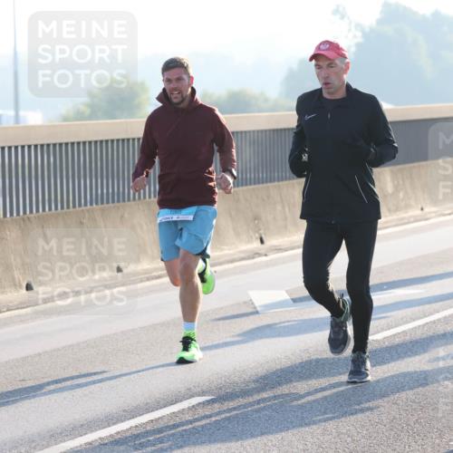 03.10.2025 - Köhlbrandbrückenlauf Lena Gebhardt http://msf.ph/oto/9051188 03.10.2025 09:14:36 Position 1 1065 meine-sportfotos.de