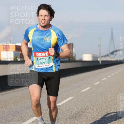 03.10.2025 - Köhlbrandbrückenlauf Jannik Wohlers http://msf.ph/oto/9051209 03.10.2025 09:37:06 Position 3 3304 meine-sportfotos.de