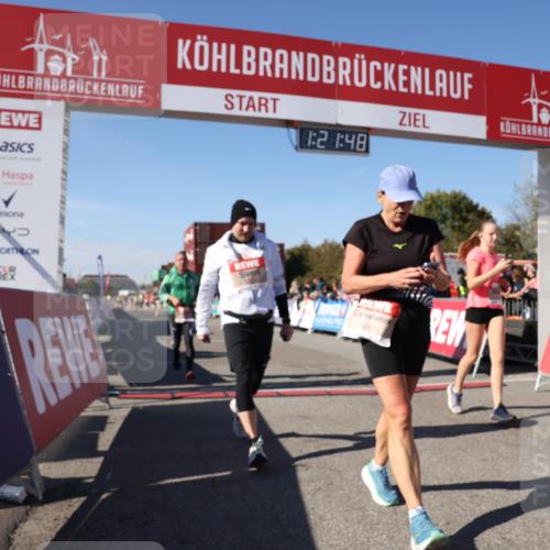 03.10.2025 - Köhlbrandbrückenlauf Lena Gebhardt http://msf.ph/oto/9051211 03.10.2025 13:21:49 Ziel 4064, 4067, 4139, 4519, 4843, 4979, 5329, 5345, 5894, 5895, 5901, 5981, 6532, 6662 meine-sportfotos.de
