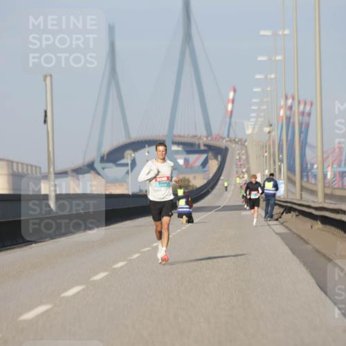 03.10.2025 - Köhlbrandbrückenlauf Jannik Wohlers http://msf.ph/oto/9051234 03.10.2025 09:37:14 Position 3  meine-sportfotos.de