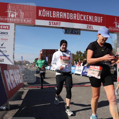 03.10.2025 - Köhlbrandbrückenlauf Lena Gebhardt http://msf.ph/oto/9051238 03.10.2025 13:21:49 Ziel 4064, 4067, 4139, 4519, 4843, 4979, 5329, 5345, 5894, 5895, 5901, 5981, 6532, 6662 meine-sportfotos.de
