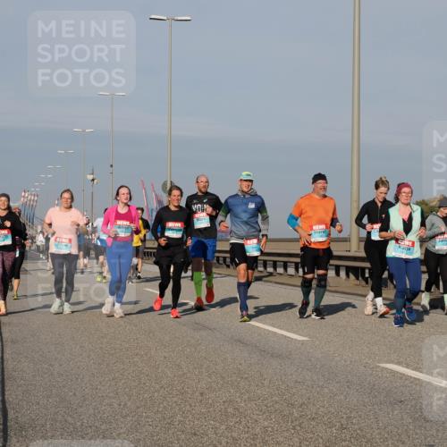 03.10.2025 - Köhlbrandbrückenlauf Fabian Wolf http://msf.ph/oto/9051243 03.10.2025 10:01:39 Position 3 1911 meine-sportfotos.de