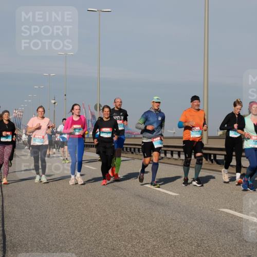 03.10.2025 - Köhlbrandbrückenlauf Fabian Wolf http://msf.ph/oto/9051255 03.10.2025 10:01:39 Position 3 1593, 1911 meine-sportfotos.de