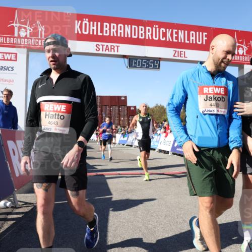 03.10.2025 - Köhlbrandbrückenlauf Lena Gebhardt http://msf.ph/oto/9051279 03.10.2025 13:05:54 Ziel 4066, 4133, 4290, 4302, 4327, 4328, 4335, 4336, 4413, 4467, 4564, 4599, 4643, 4761, 4954, 5764, 5964, 6158, 6214, 6305, 6533, 6631, 6642, 6720 meine-sportfotos.de