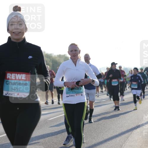 03.10.2025 - Köhlbrandbrückenlauf Jannik Wohlers http://msf.ph/oto/9051281 03.10.2025 09:19:03 Position 3 1093, 1469, 1742 meine-sportfotos.de