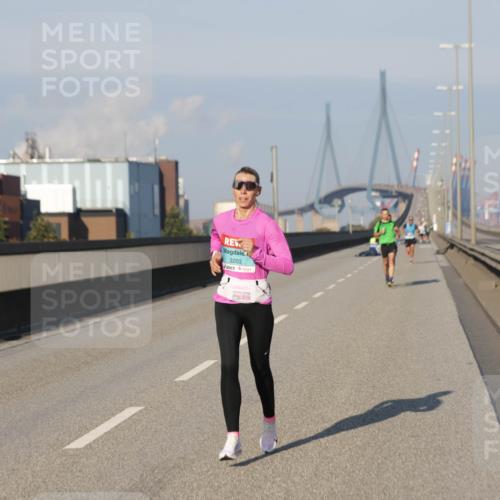 03.10.2025 - Köhlbrandbrückenlauf Jannik Wohlers http://msf.ph/oto/9051287 03.10.2025 09:37:57 Position 3 3203 meine-sportfotos.de