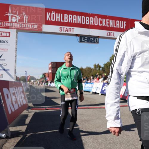 03.10.2025 - Köhlbrandbrückenlauf Lena Gebhardt http://msf.ph/oto/9051296 03.10.2025 13:21:50 Ziel 4064, 4067, 4139, 4519, 4843, 4979, 5329, 5345, 5894, 5895, 5901, 5981, 6005, 6532, 6662 meine-sportfotos.de
