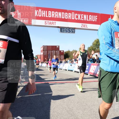 03.10.2025 - Köhlbrandbrückenlauf Lena Gebhardt http://msf.ph/oto/9051308 03.10.2025 13:05:55 Ziel 4066, 4133, 4290, 4302, 4327, 4328, 4335, 4336, 4413, 4467, 4564, 4599, 4643, 4761, 4954, 5096, 5764, 5964, 6158, 6214, 6305, 6533, 6631, 6642, 6720 meine-sportfotos.de
