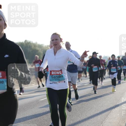 03.10.2025 - Köhlbrandbrückenlauf Jannik Wohlers http://msf.ph/oto/9051317 03.10.2025 09:19:03 Position 3 1469, 1742 meine-sportfotos.de