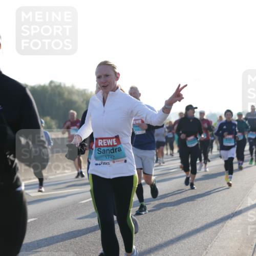 03.10.2025 - Köhlbrandbrückenlauf Jannik Wohlers http://msf.ph/oto/9051324 03.10.2025 09:19:03 Position 3 1469, 1742 meine-sportfotos.de