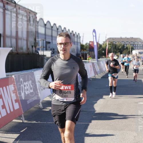 03.10.2025 - Köhlbrandbrückenlauf Jannik Wohlers http://msf.ph/oto/9051328 03.10.2025 13:08:27 Ziel 4195, 4320, 4417, 4768, 5243, 5804, 5994, 6021, 6369, 6569, 6647 meine-sportfotos.de
