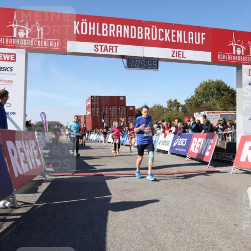 03.10.2025 - Köhlbrandbrückenlauf Lena Gebhardt http://msf.ph/oto/9051340 03.10.2025 13:05:55 Ziel 4066, 4133, 4290, 4302, 4327, 4328, 4335, 4336, 4413, 4467, 4564, 4599, 4643, 4761, 4954, 5096, 5764, 5964, 6158, 6214, 6305, 6533, 6631, 6642, 6720 meine-sportfotos.de