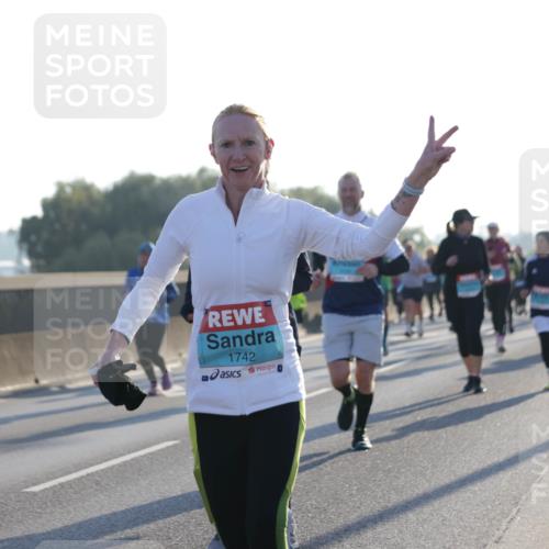 03.10.2025 - Köhlbrandbrückenlauf Jannik Wohlers http://msf.ph/oto/9051365 03.10.2025 09:19:04 Position 3 1742 meine-sportfotos.de