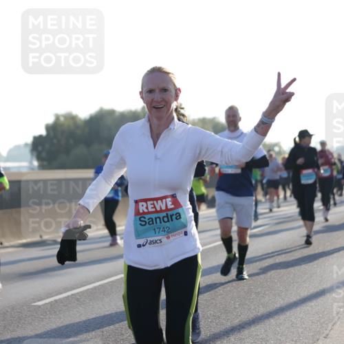 03.10.2025 - Köhlbrandbrückenlauf Jannik Wohlers http://msf.ph/oto/9051373 03.10.2025 09:19:04 Position 3 1742 meine-sportfotos.de