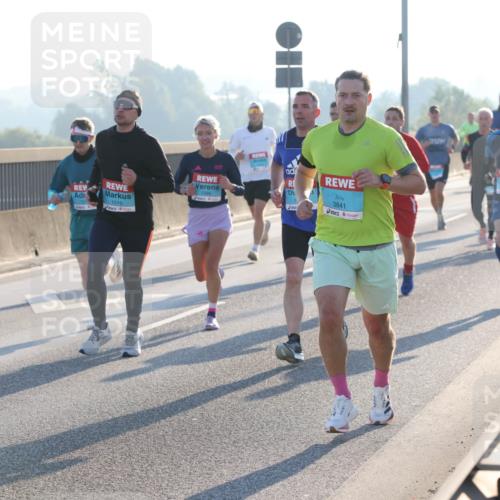 03.10.2025 - Köhlbrandbrückenlauf Lena Gebhardt http://msf.ph/oto/9051390 03.10.2025 09:14:44 Position 1 1019, 3841 meine-sportfotos.de