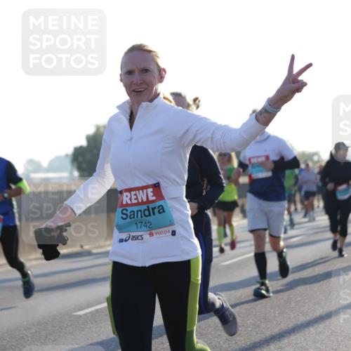 03.10.2025 - Köhlbrandbrückenlauf Jannik Wohlers http://msf.ph/oto/9051398 03.10.2025 09:19:04 Position 3 1742 meine-sportfotos.de