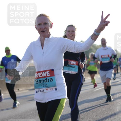 03.10.2025 - Köhlbrandbrückenlauf Jannik Wohlers http://msf.ph/oto/9051416 03.10.2025 09:19:04 Position 3 1742, 1654 meine-sportfotos.de