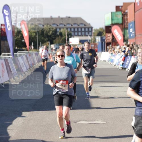 03.10.2025 - Köhlbrandbrückenlauf Jannik Wohlers http://msf.ph/oto/9051420 03.10.2025 13:08:31 Ziel 4195, 4320, 4417, 5792, 6021, 6369, 6534, 6569, 6647 meine-sportfotos.de