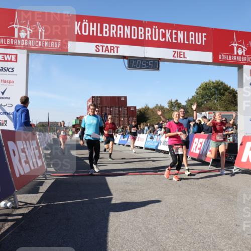 03.10.2025 - Köhlbrandbrückenlauf Lena Gebhardt http://msf.ph/oto/9051425 03.10.2025 13:05:58 Ziel 4066, 4290, 4302, 4327, 4328, 4335, 4336, 4413, 4643, 4761, 4954, 5096, 5764, 6158, 6214, 6305, 6510, 6533, 6631, 6642, 6720 meine-sportfotos.de