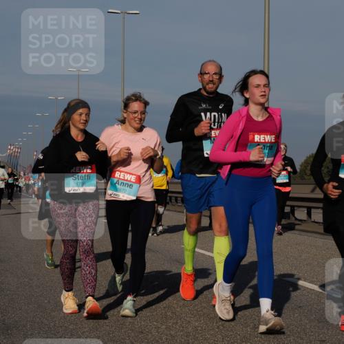 03.10.2025 - Köhlbrandbrückenlauf Fabian Wolf http://msf.ph/oto/9051431 03.10.2025 10:01:43 Position 3 1795, 1672, 1049 meine-sportfotos.de