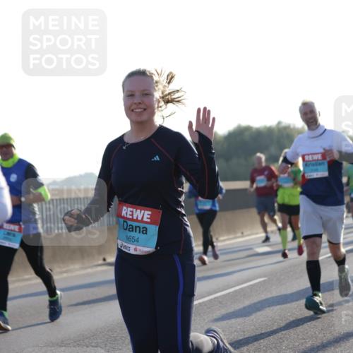 03.10.2025 - Köhlbrandbrückenlauf Jannik Wohlers http://msf.ph/oto/9051439 03.10.2025 09:19:05 Position 3 1654 meine-sportfotos.de