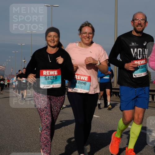 03.10.2025 - Köhlbrandbrückenlauf Fabian Wolf http://msf.ph/oto/9051479 03.10.2025 10:01:44 Position 3 1795, 1672, 1282, 146, 9 meine-sportfotos.de