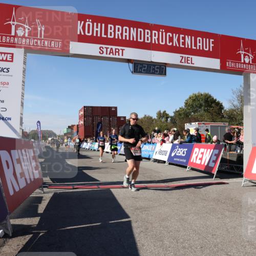 03.10.2025 - Köhlbrandbrückenlauf Lena Gebhardt http://msf.ph/oto/9051483 03.10.2025 13:21:57 Ziel 4139, 4291, 4843, 5329, 5776, 6005, 6332, 6532, 6684, 6687 meine-sportfotos.de