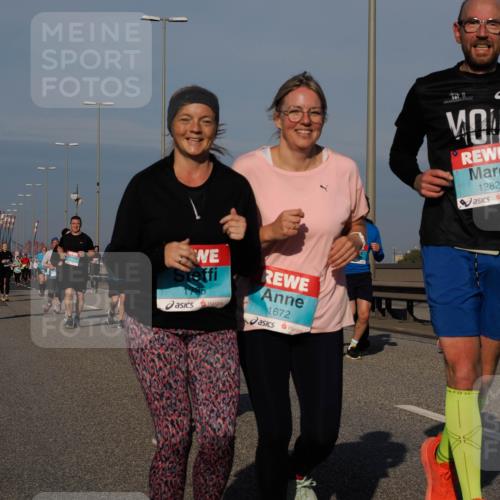 03.10.2025 - Köhlbrandbrückenlauf Fabian Wolf http://msf.ph/oto/9051488 03.10.2025 10:01:44 Position 3 179, 1672, 1282 meine-sportfotos.de