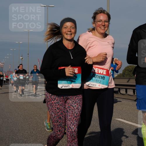 03.10.2025 - Köhlbrandbrückenlauf Fabian Wolf http://msf.ph/oto/9051496 03.10.2025 10:01:45 Position 3 1798, 1672, 11, 1282 meine-sportfotos.de