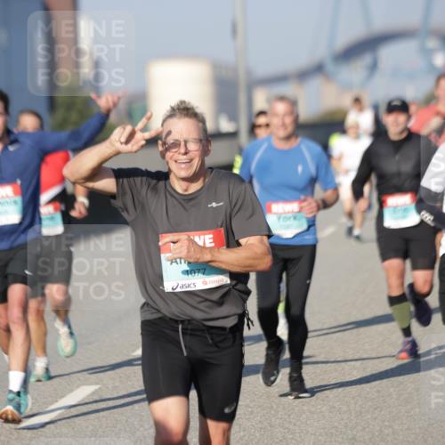 03.10.2025 - Köhlbrandbrückenlauf Jannik Wohlers http://msf.ph/oto/9051513 03.10.2025 09:46:14 Position 3 1077, 27131 meine-sportfotos.de