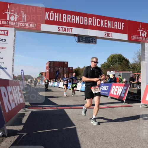 03.10.2025 - Köhlbrandbrückenlauf Lena Gebhardt http://msf.ph/oto/9051515 03.10.2025 13:21:58 Ziel 4291, 4843, 5776, 6005, 6237, 6332, 6532, 6684, 6687, 6729 meine-sportfotos.de
