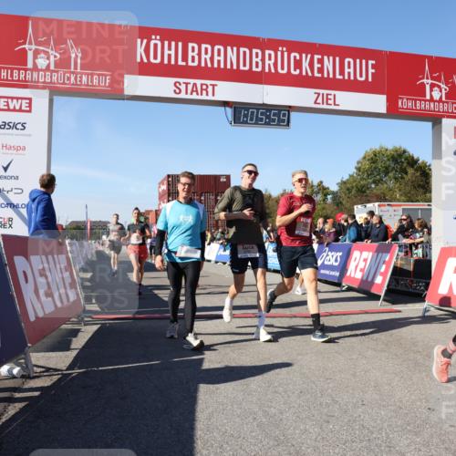 03.10.2025 - Köhlbrandbrückenlauf Lena Gebhardt http://msf.ph/oto/9051516 03.10.2025 13:05:59 Ziel 4066, 4290, 4302, 4327, 4328, 4335, 4336, 4413, 4643, 4761, 4954, 5096, 5764, 6158, 6214, 6305, 6510, 6533, 6642, 6720 meine-sportfotos.de
