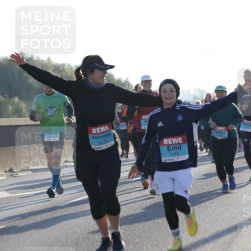 03.10.2025 - Köhlbrandbrückenlauf Jannik Wohlers http://msf.ph/oto/9051520 03.10.2025 09:19:06 Position 3 3175, 3178, 1418 meine-sportfotos.de