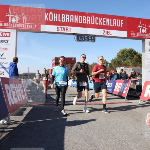 03.10.2025 - Köhlbrandbrückenlauf Lena Gebhardt http://msf.ph/oto/9051527 03.10.2025 13:05:59 Ziel 4066, 4290, 4302, 4327, 4328, 4335, 4336, 4413, 4643, 4761, 4954, 5096, 5764, 6158, 6214, 6305, 6510, 6533, 6642, 6720 meine-sportfotos.de