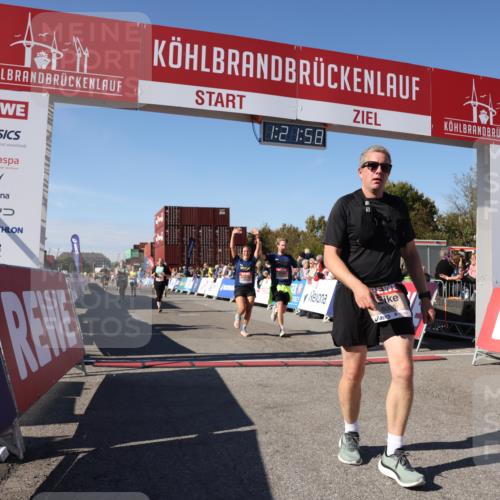 03.10.2025 - Köhlbrandbrückenlauf Lena Gebhardt http://msf.ph/oto/9051535 03.10.2025 13:21:59 Ziel 4291, 5776, 6005, 6237, 6332, 6532, 6684, 6687, 6729 meine-sportfotos.de