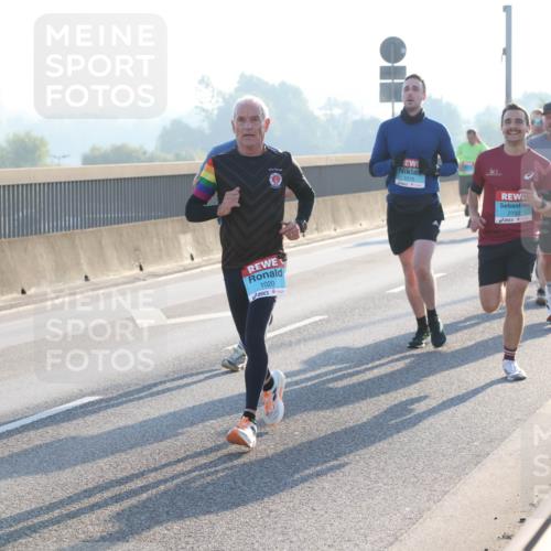 03.10.2025 - Köhlbrandbrückenlauf Lena Gebhardt http://msf.ph/oto/9051539 03.10.2025 09:14:48 Position 1 1020, 1016, 2792 meine-sportfotos.de