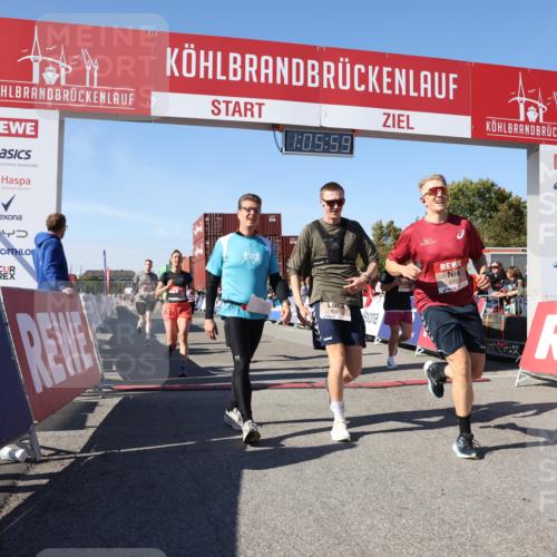 03.10.2025 - Köhlbrandbrückenlauf Lena Gebhardt http://msf.ph/oto/9051562 03.10.2025 13:05:59 Ziel 4066, 4290, 4302, 4327, 4328, 4335, 4336, 4413, 4643, 4761, 4954, 5096, 5764, 6158, 6214, 6305, 6510, 6533, 6642, 6720 meine-sportfotos.de