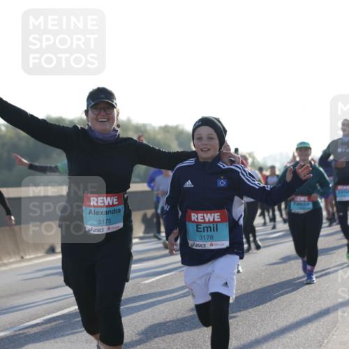 03.10.2025 - Köhlbrandbrückenlauf Jannik Wohlers http://msf.ph/oto/9051570 03.10.2025 09:19:07 Position 3 3175, 3178 meine-sportfotos.de