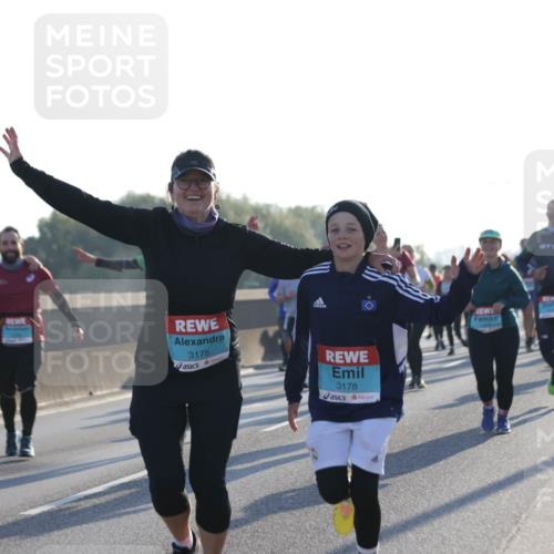 03.10.2025 - Köhlbrandbrückenlauf Jannik Wohlers http://msf.ph/oto/9051575 03.10.2025 09:19:07 Position 3 3175, 3178 meine-sportfotos.de