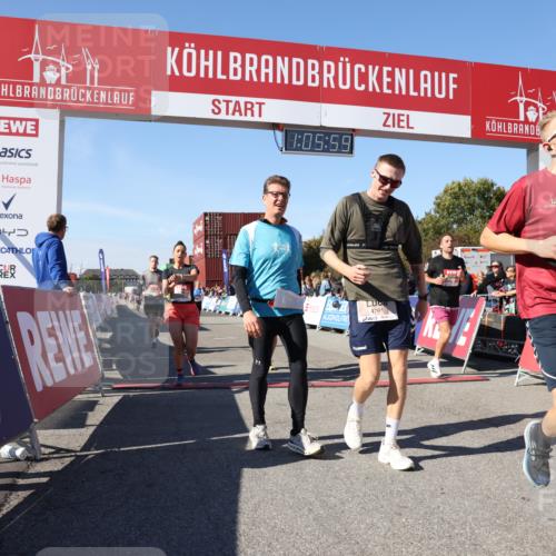 03.10.2025 - Köhlbrandbrückenlauf Lena Gebhardt http://msf.ph/oto/9051589 03.10.2025 13:06:00 Ziel 4302, 4327, 4328, 4335, 4336, 4413, 4643, 4761, 4954, 5096, 5764, 6158, 6214, 6305, 6510, 6533, 6720 meine-sportfotos.de