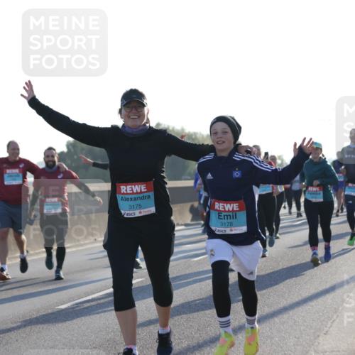 03.10.2025 - Köhlbrandbrückenlauf Jannik Wohlers http://msf.ph/oto/9051591 03.10.2025 09:19:08 Position 3 3175, 3178 meine-sportfotos.de