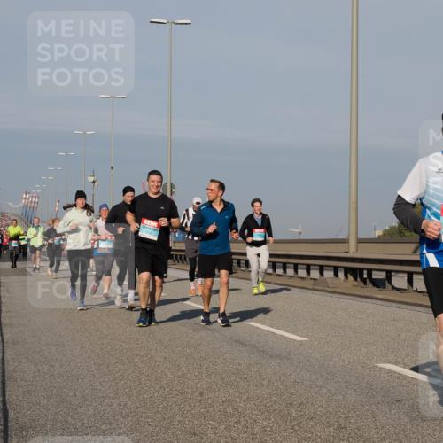 03.10.2025 - Köhlbrandbrückenlauf Fabian Wolf http://msf.ph/oto/9051600 03.10.2025 10:01:48 Position 3 1310, 1862 meine-sportfotos.de