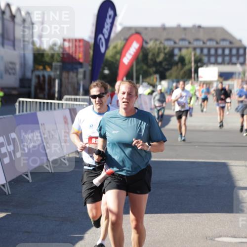 03.10.2025 - Köhlbrandbrückenlauf Jannik Wohlers http://msf.ph/oto/9051630 03.10.2025 13:08:37 Ziel 4195, 4320, 4417, 5792, 6232, 6424, 6534, 6647, 6805 meine-sportfotos.de