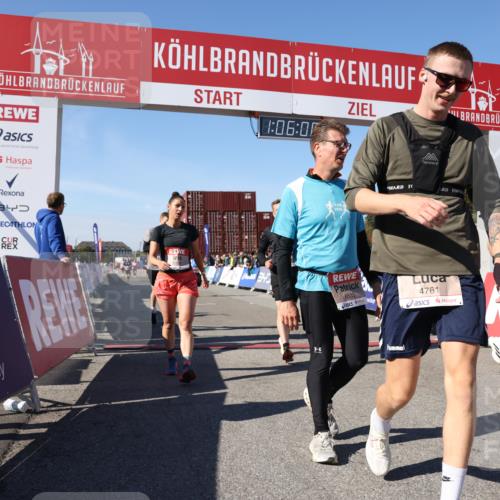 03.10.2025 - Köhlbrandbrückenlauf Lena Gebhardt http://msf.ph/oto/9051640 03.10.2025 13:06:01 Ziel 4302, 4327, 4328, 4643, 4761, 4954, 5096, 5764, 6158, 6214, 6305, 6510, 6533, 6720 meine-sportfotos.de