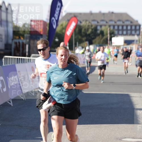 03.10.2025 - Köhlbrandbrückenlauf Jannik Wohlers http://msf.ph/oto/9051644 03.10.2025 13:08:37 Ziel 4195, 4320, 4417, 5792, 6232, 6424, 6534, 6647, 6805 meine-sportfotos.de